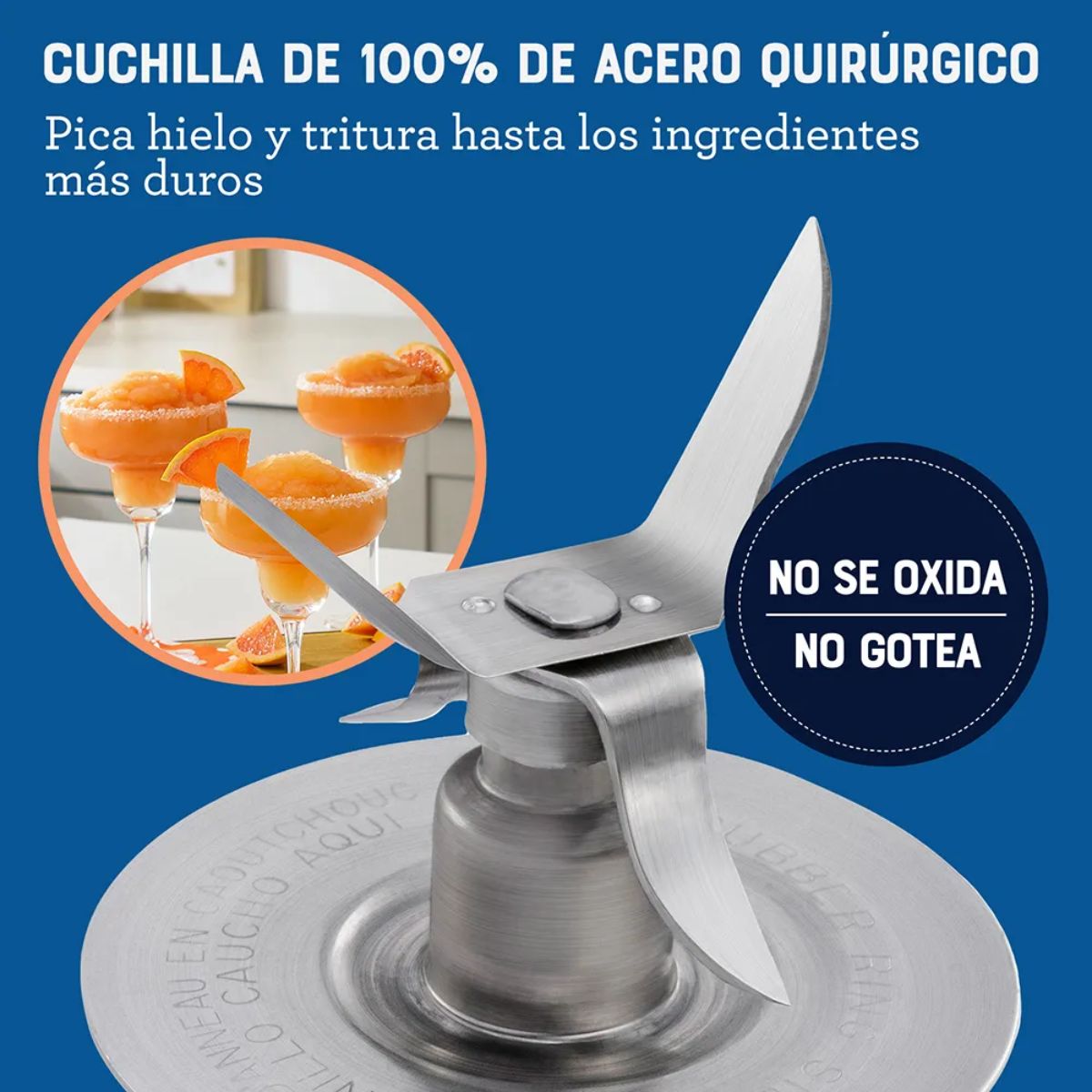 Oster™|Licuadora de plástico roja